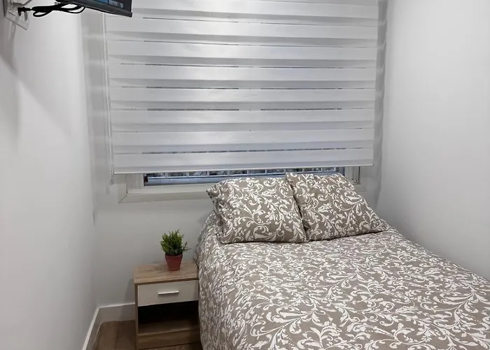 아파트 Turisticos Claras 토르데실라